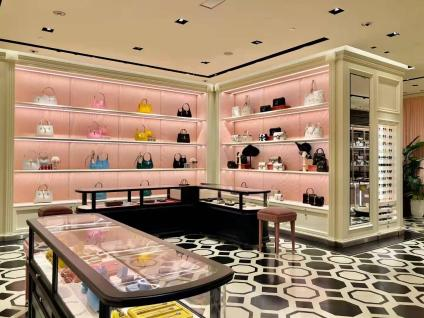 High-End-Retail-Lighting-Trends