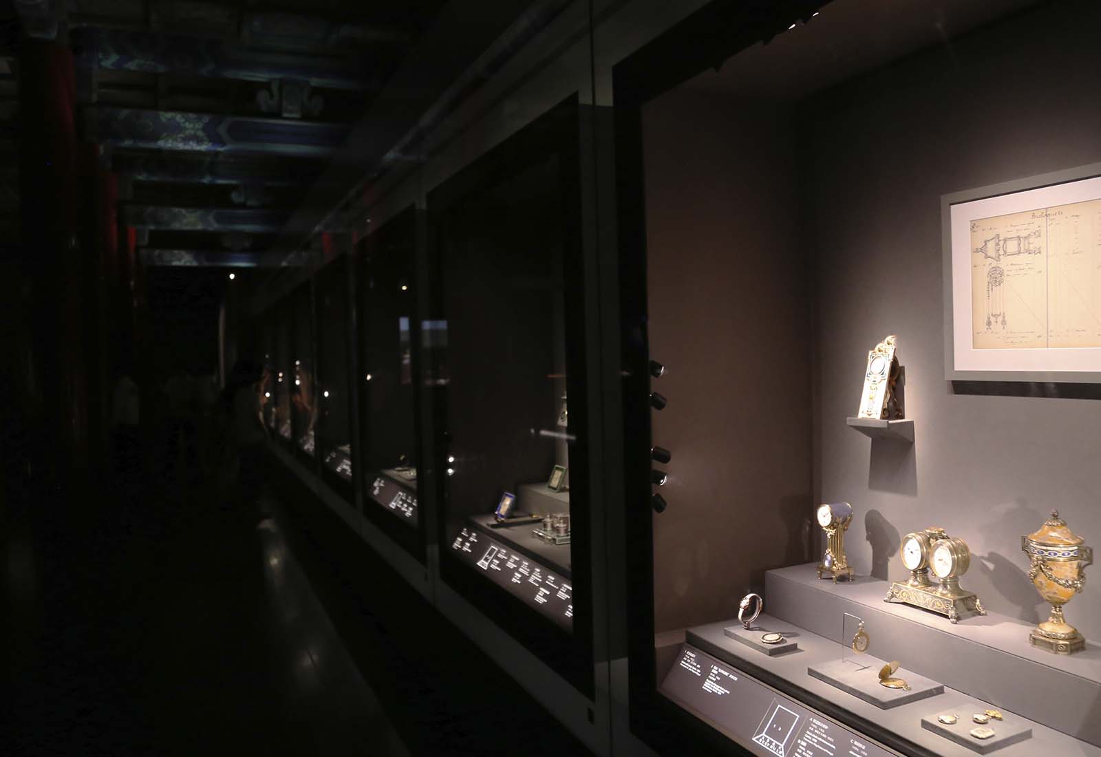 SP-16162-A Trade Show Jewelry Showcase Mini LED Track spotlights