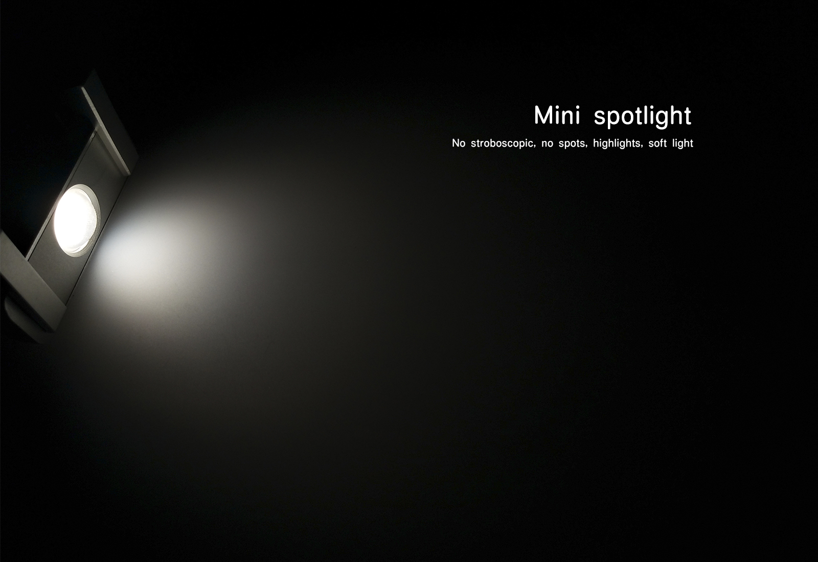 SP-16005 Mini Spotlight
