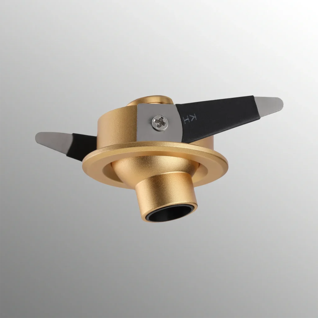 SP-15042 Puck Light
