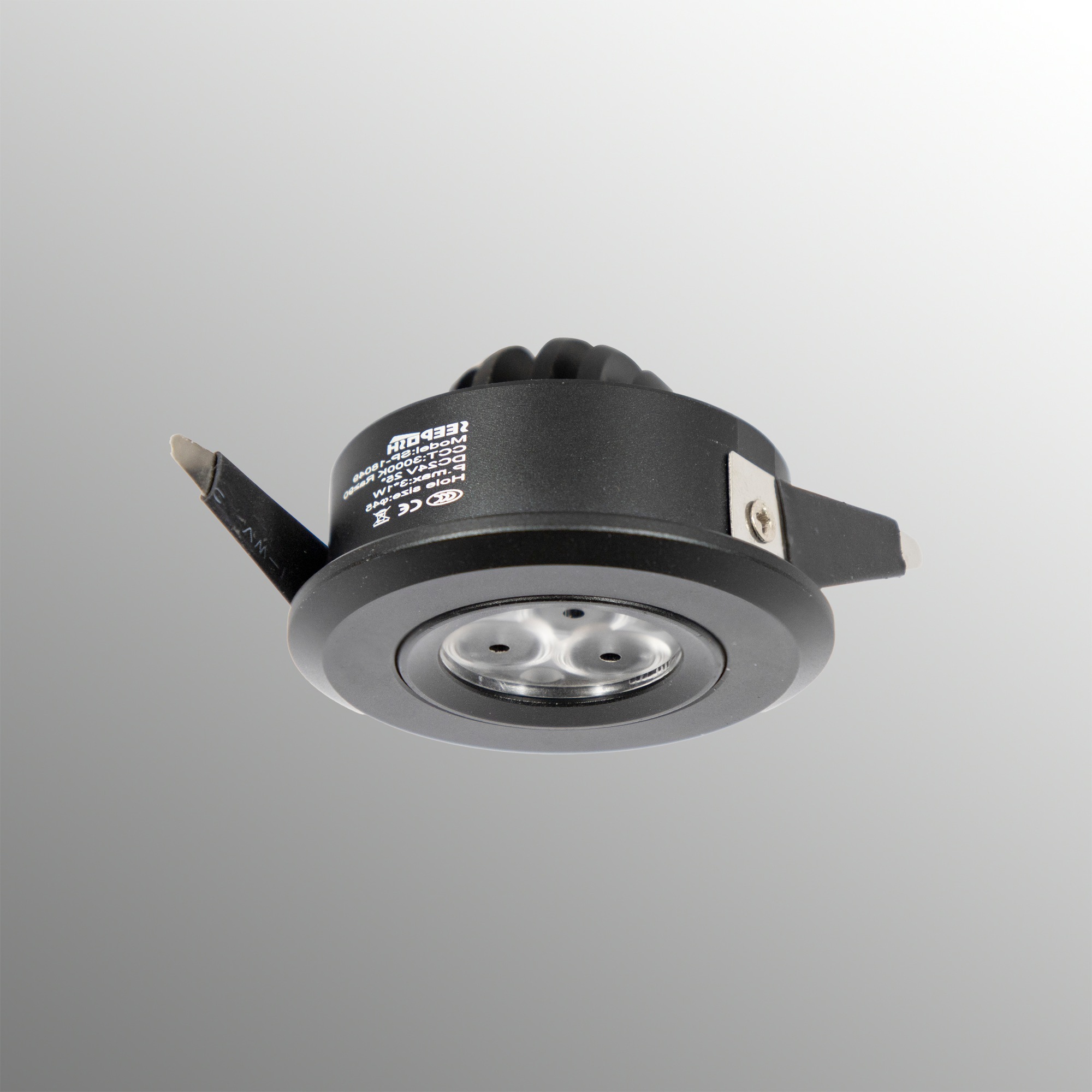 SP-16046  Puck Light