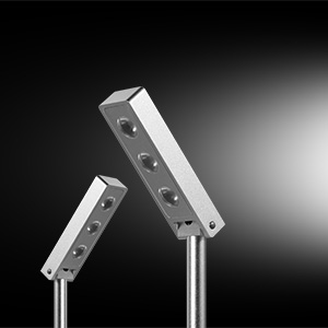 SP-16020  Custom adjustable display case pole light