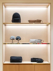 bag-display-lighting-linear-lights